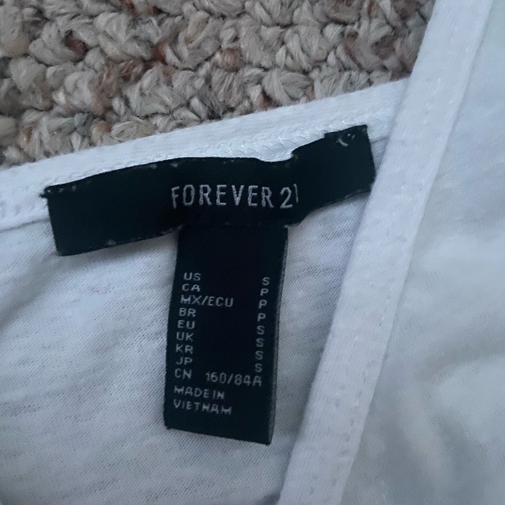shirt - Picture 2 of 2